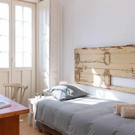 Δωμάτια σε οικογενειακή κατοικία Run *